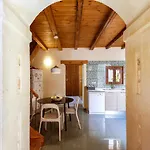 بيت للعطل Erasmia's Venetian House ريثيمنو