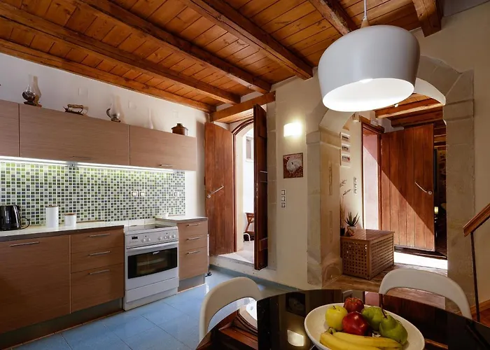 Erasmia's Venetian House Дом отдыха Ретимно