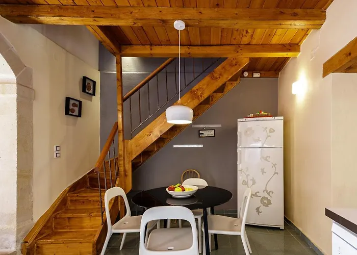 Erasmia's Venetian House Дом отдыха *